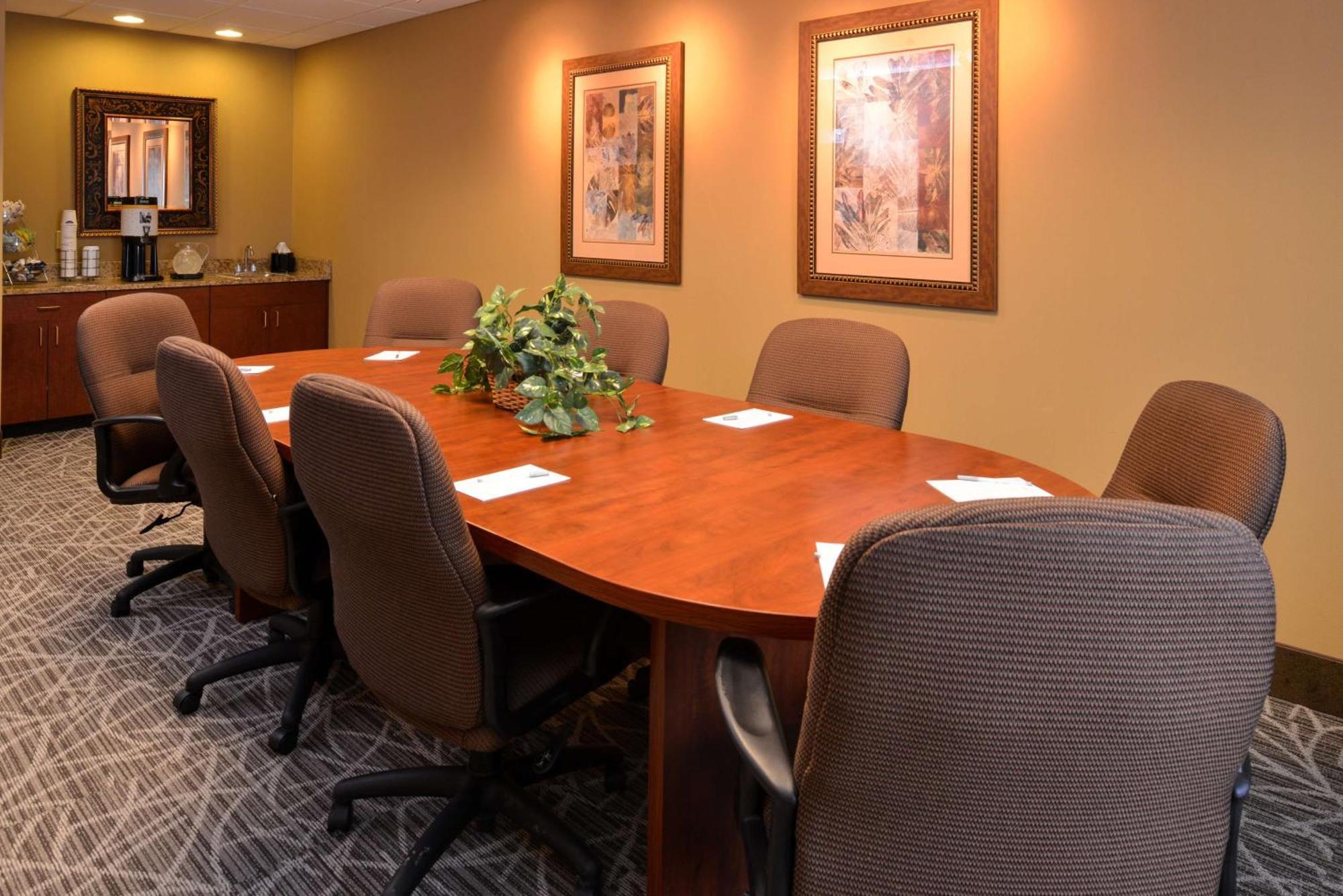 Hampton By Hilton Litchfield