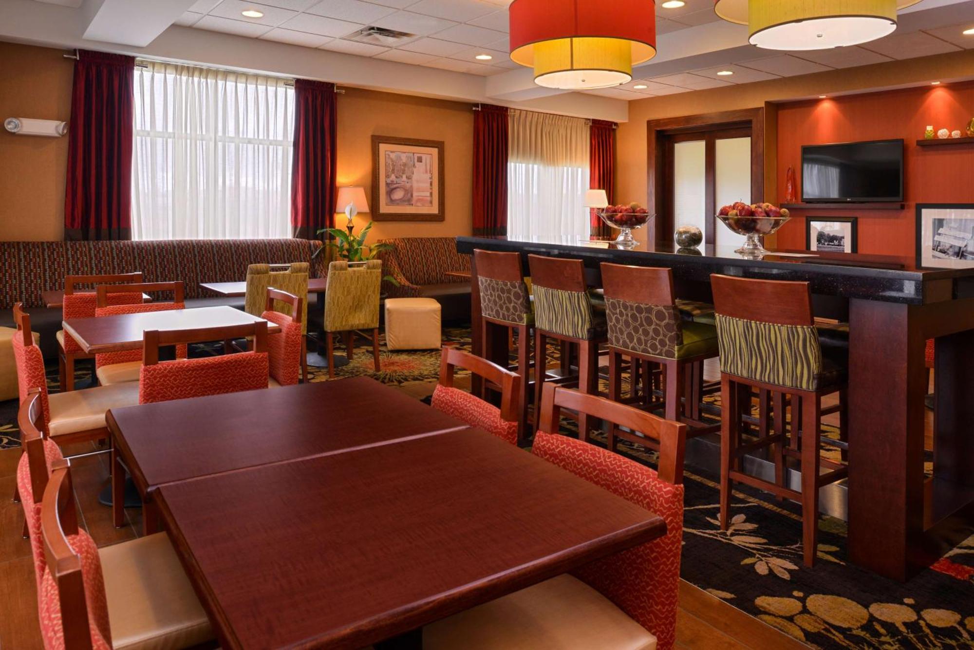 Hampton By Hilton 3* Litchfield