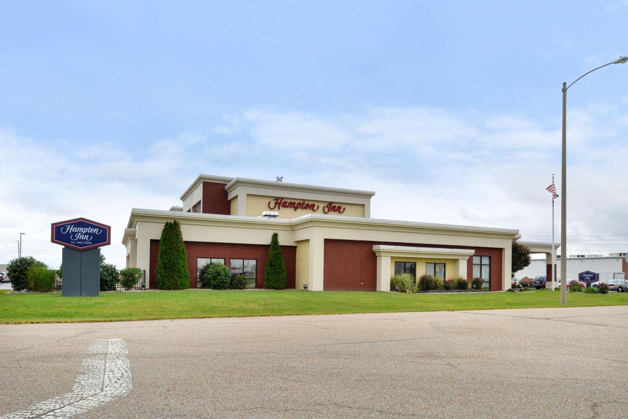 Hampton Hotel 3*